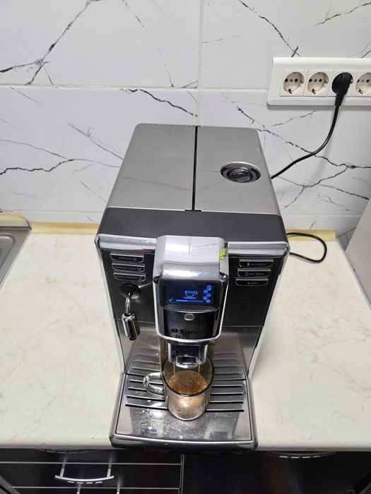 Espressor Automat Saeco Incanto HD8914 Aparat cu Cafea Boabe