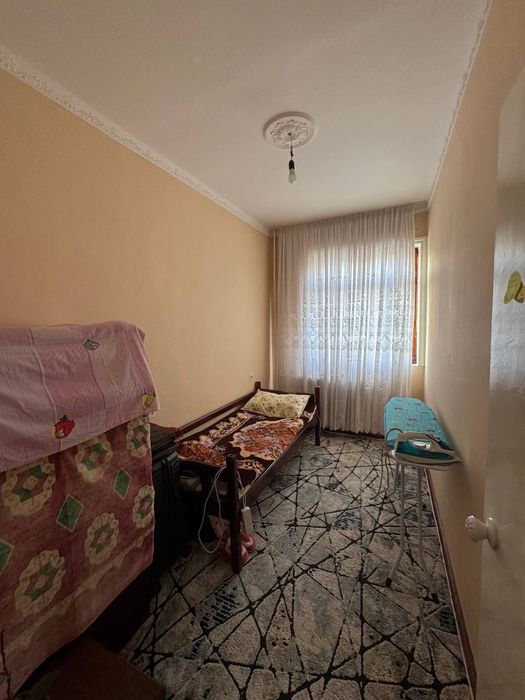 Qora qamish 2.4 4xona 4etajli dom 3 etaj