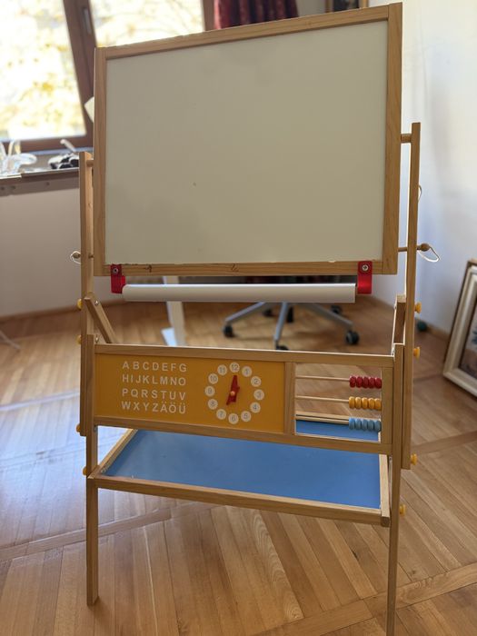 Tabla de scris pentru copii cu doua fete, ceas si numaratoare
