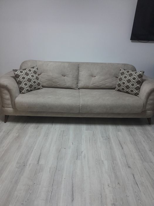 Set canapea și fotoliu