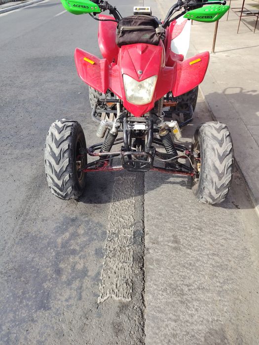 Vând sau schimb ATV