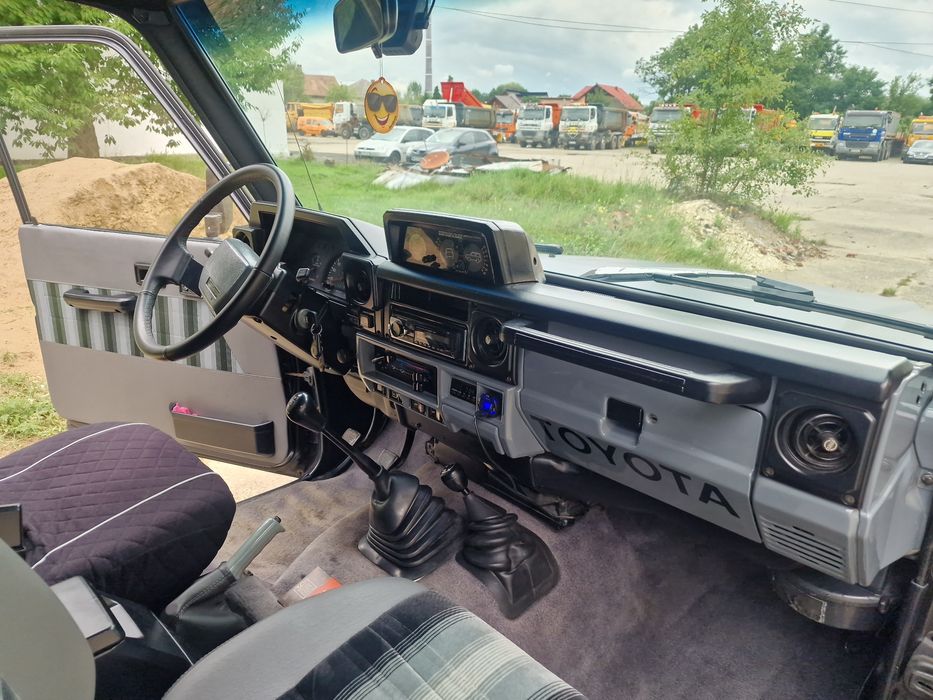 De vânzare: Toyota LJ 70 (1986)