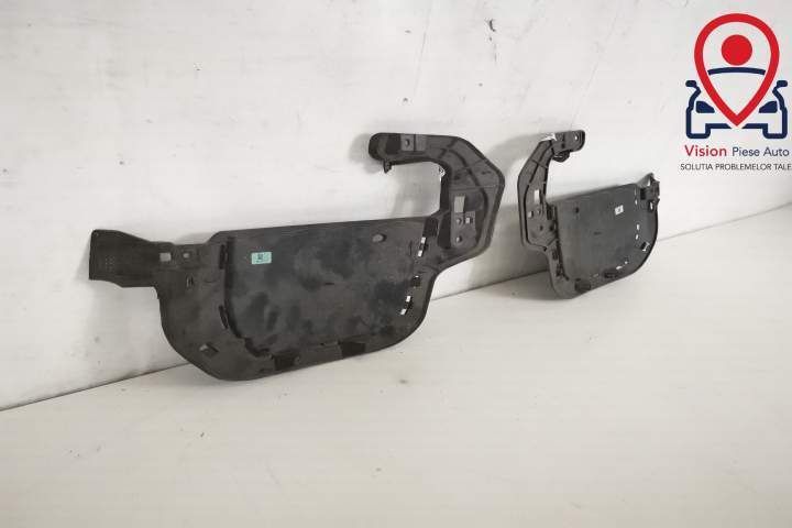 Grila Proiector Laterala Stanga Originala In Stare Buna Land Rover  Ra