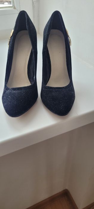 Продам туфли свои