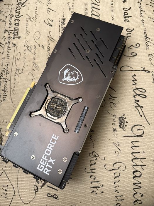 Nvidia RTX 3090 MSI gaming trio