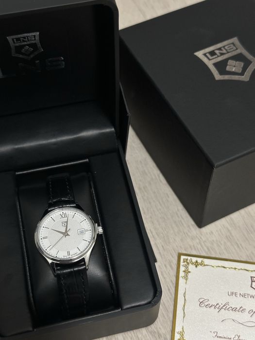 Ayollar uchun Shveytsarskiy mexanik soat. LNS kom tomonidan ishlangan