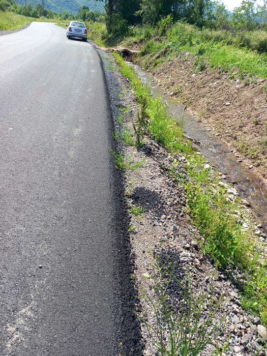 Vând  teren Valea Sebeșului