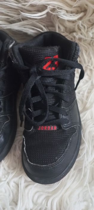 Adidasi Nike Jordan m.28