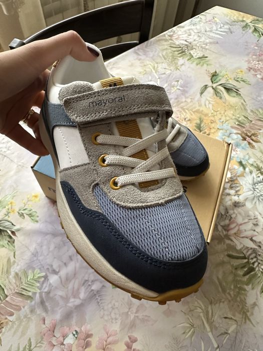 Маратонки майорал