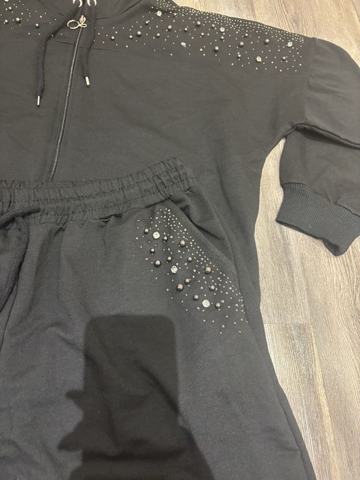 Дамски спортен екип