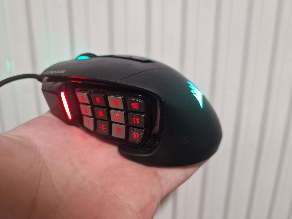 Mouse gaming Corsair Scimitar