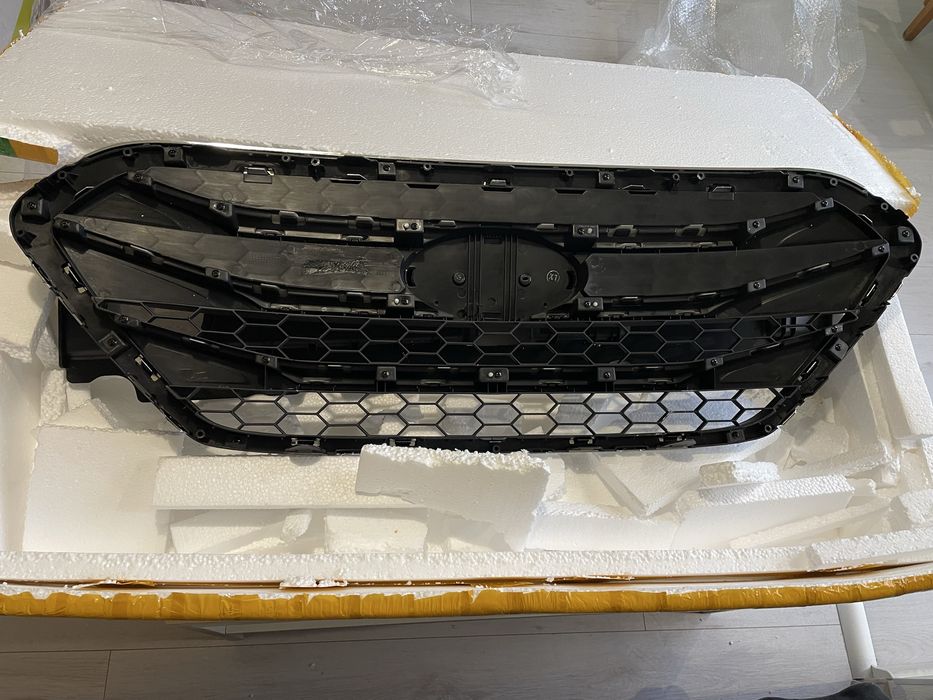 Маска за предна броня Hyundai  ix35 2009 - 2015