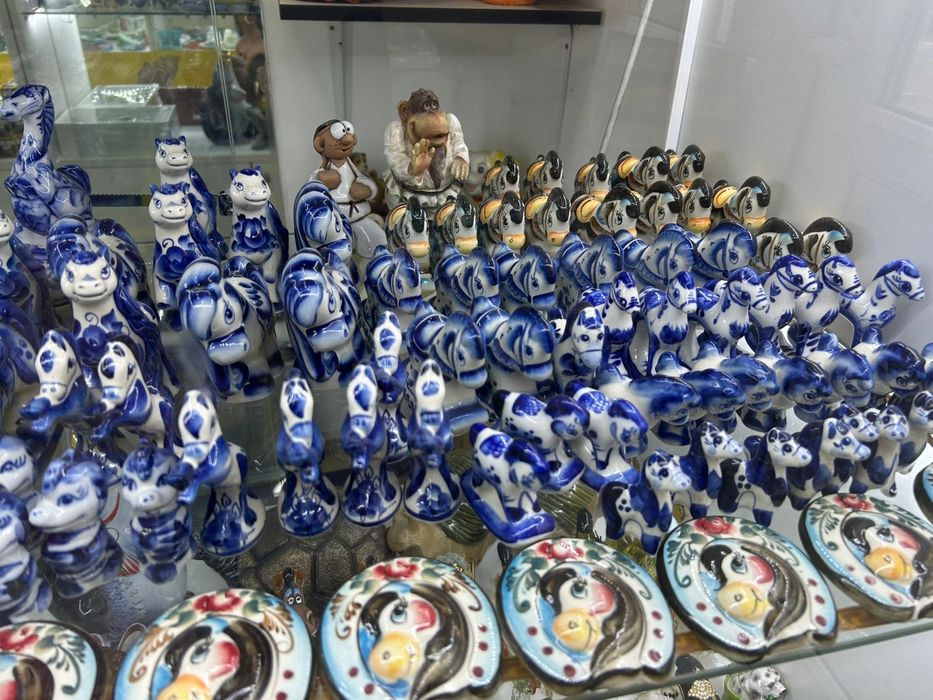 Статуэтки гжель сувениры в Актау