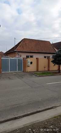 De vânzare casă singur în curte Oradea zona centrală