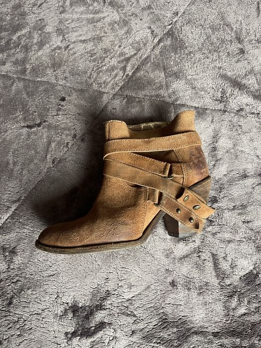 Боти и чанта от естествена кожа