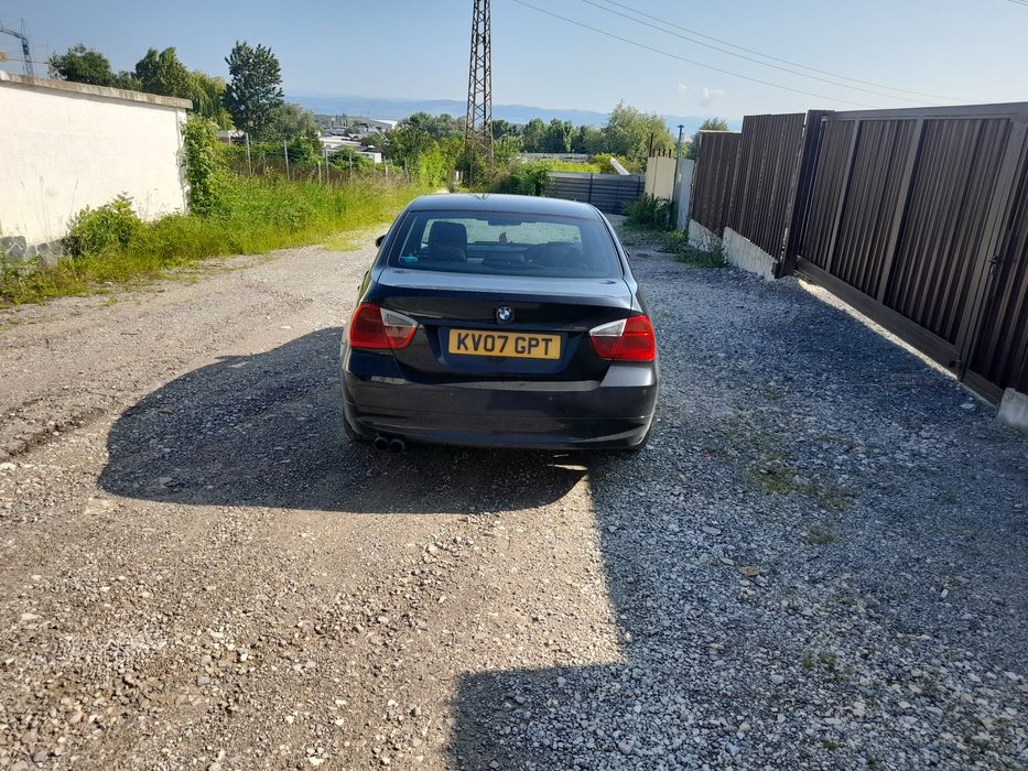 BMW e90 325D 197k на части