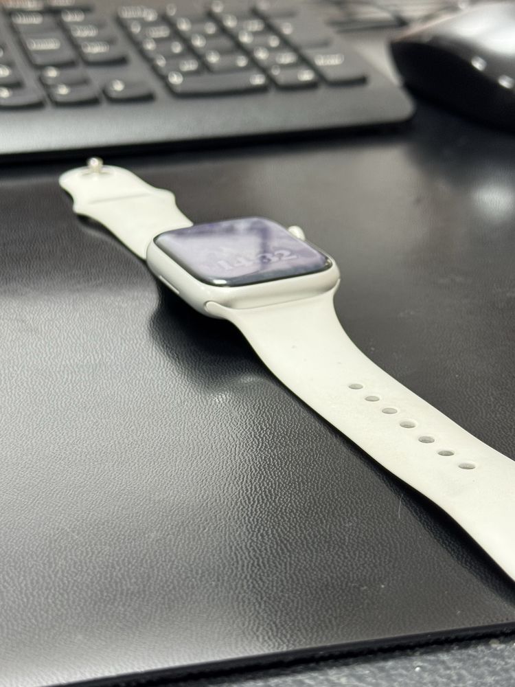 Apple watch продается