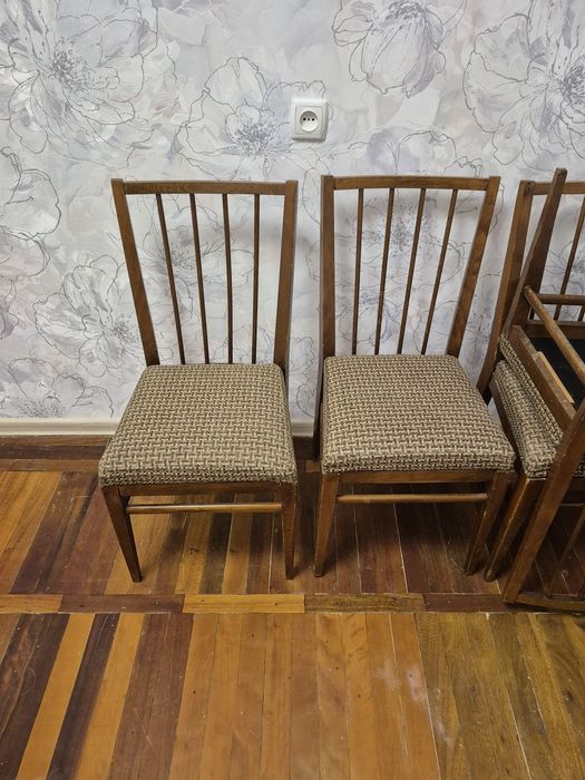 Стулья из румынского гарнитура