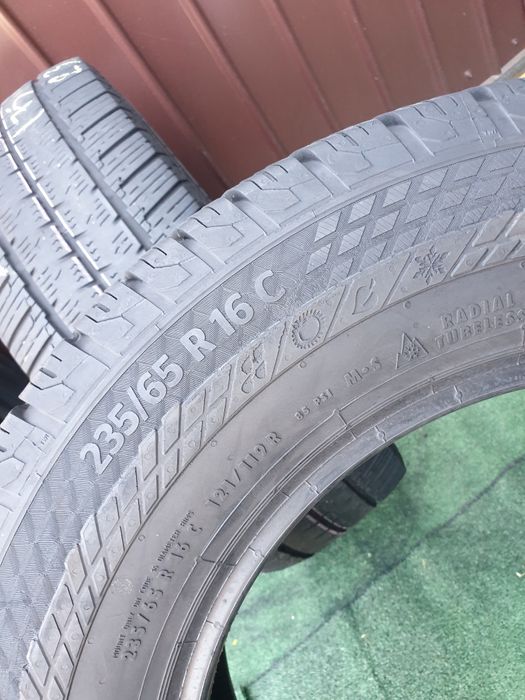 235.65.16c 2xMichelin 2x Continental