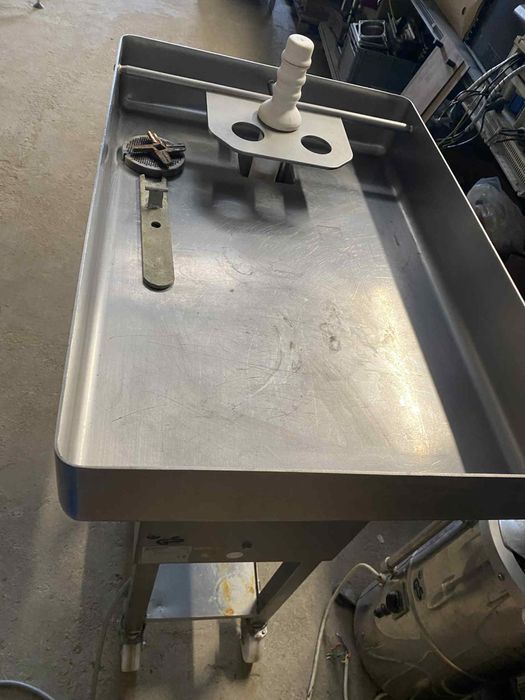 Професионален Волф, Месомелачка