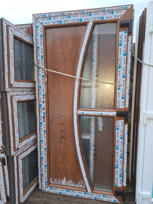 De vinzare usi de termopan geamuri sunați pe nr de telefon