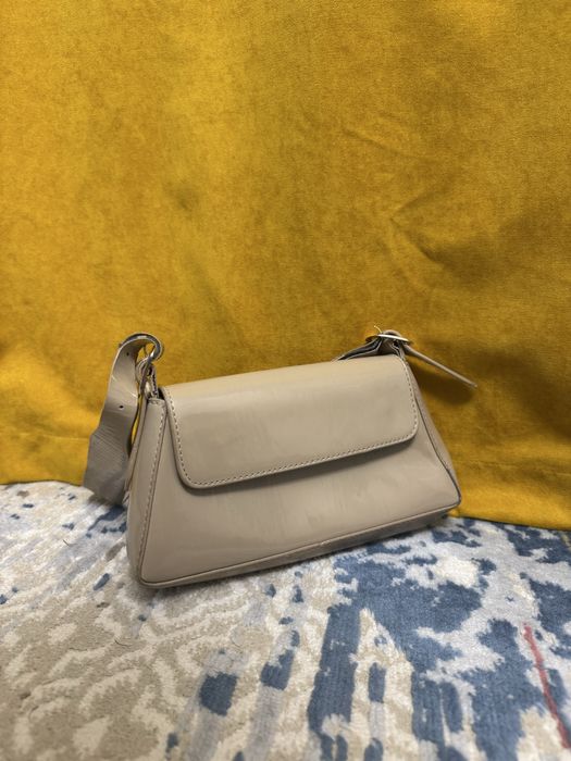 Продам сумку в виде клатч!