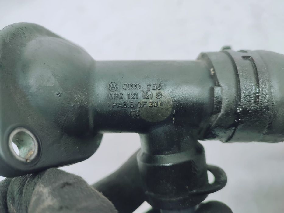 Corp termostat cu furtun 03g121121d 2.0 tdi bkp bkd AZV Volkswagen VW Jetta 5