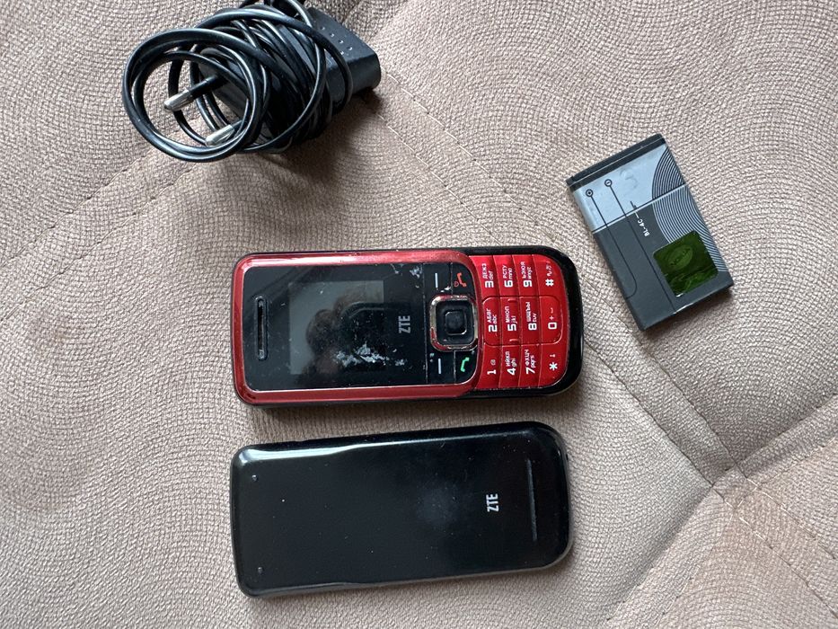 Продам сотку ZTE
