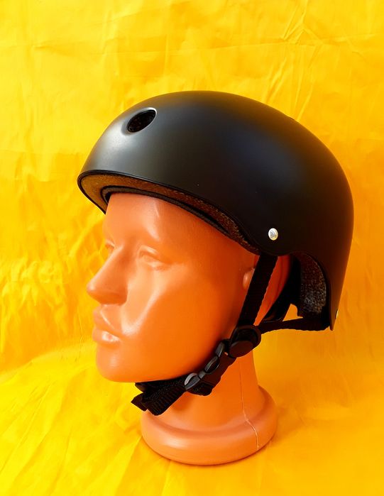 CASCĂ WHEEL HEELS protecție Skateboard, Role, Bicicleta NOUĂ - 60 Lei