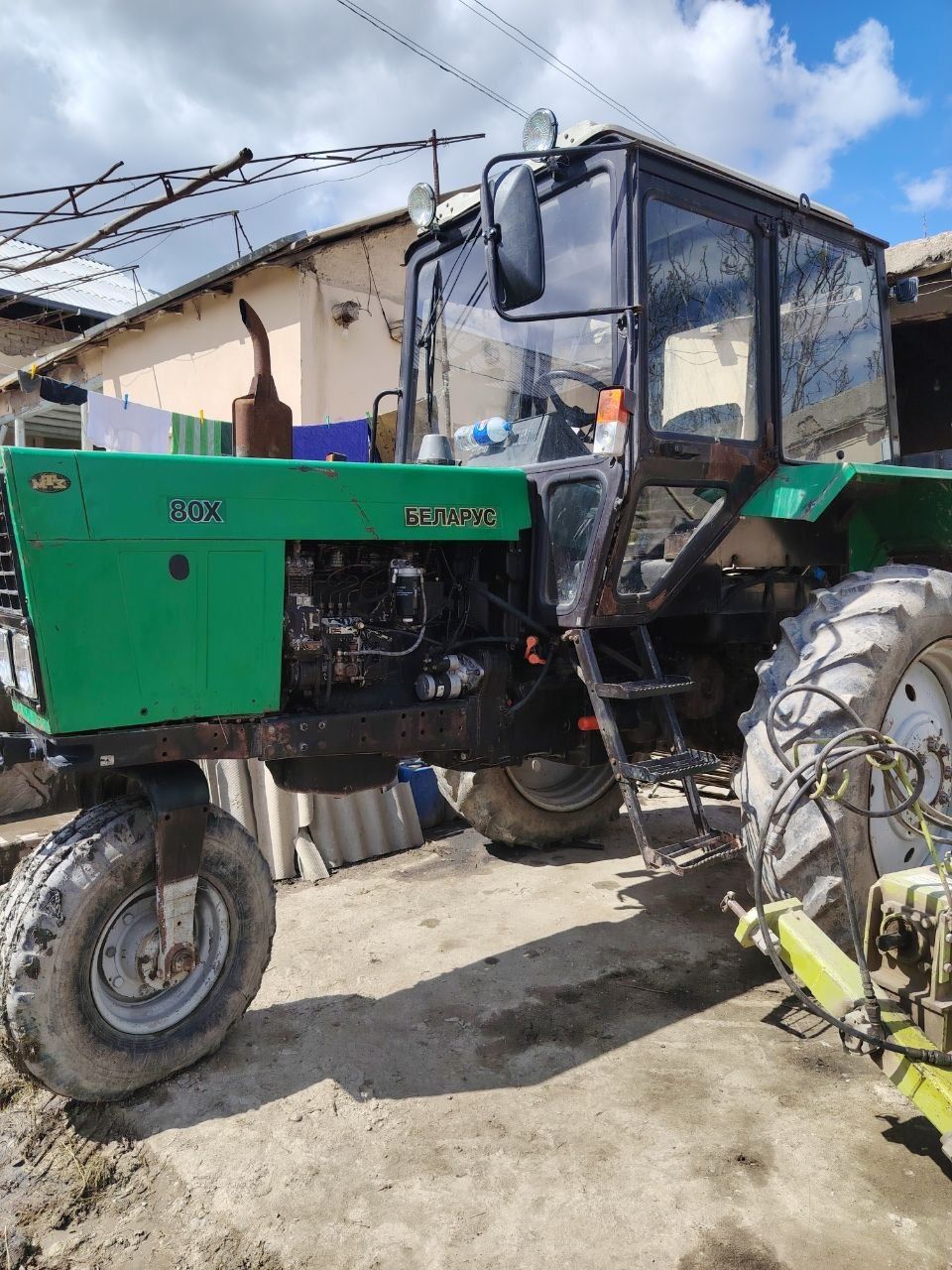 Mtz 80x sotiladigan holati yaxshi 2013 yili