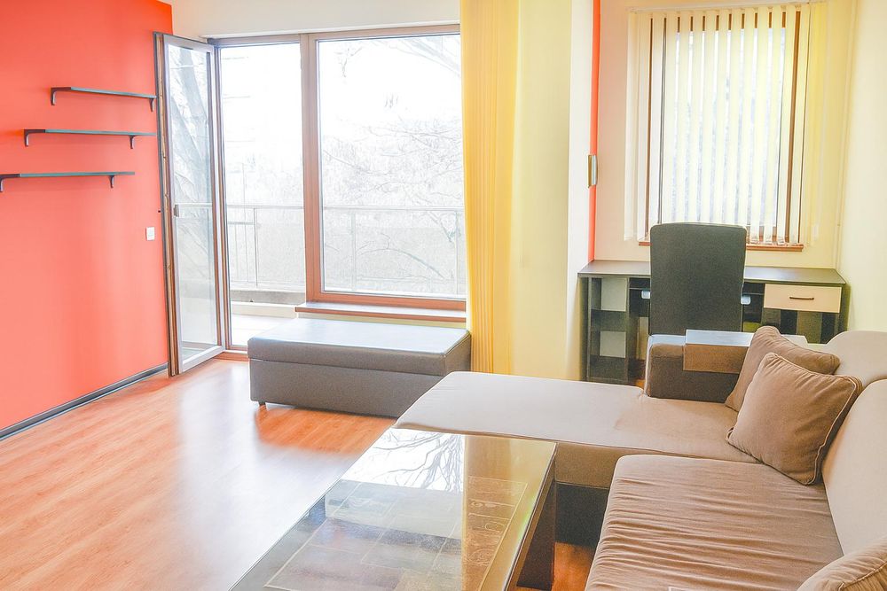 Дава се под наем Двустаен апартамент в Пловдив, Кършияка - 69 кв.м за 317 € - Снимка #2