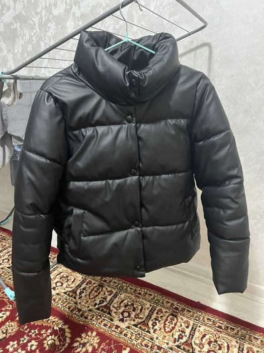 Продаю куртки зимние