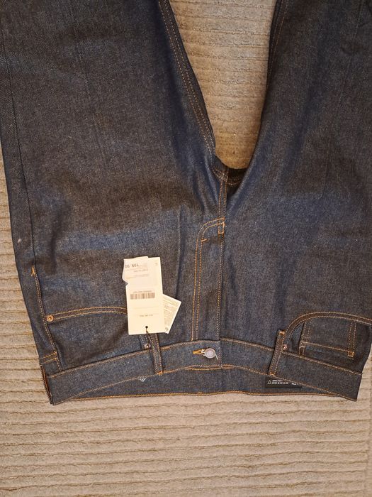 Blugi Zara Straith fit floare,usor evazati,model Vuitton Pharell,46