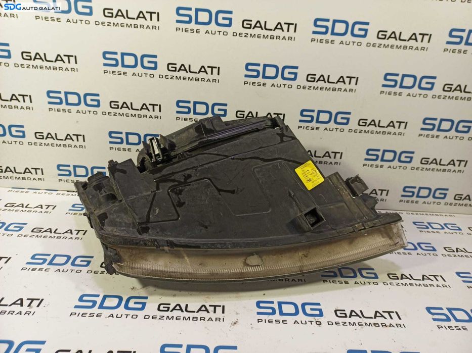 Far Stanga EUROPA FARA Xenon cu Ghidaje Rupte Ford Mondeo 3 MK3 2000 - 2007 Cod 0301174201 1S71-13006-AK [L1592]