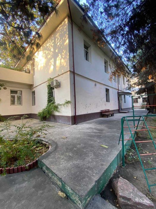 Продается отд-стоящее здание, жилой дом, под клинику, уч.центр, офис