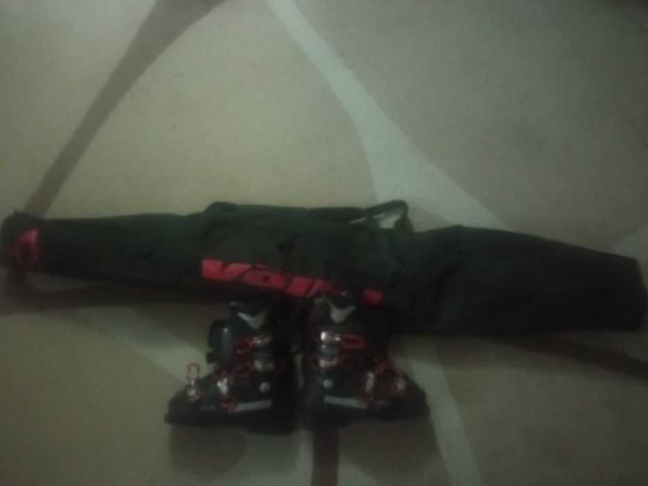 Лыжи скоростные, новые фирмы volki с ботинками