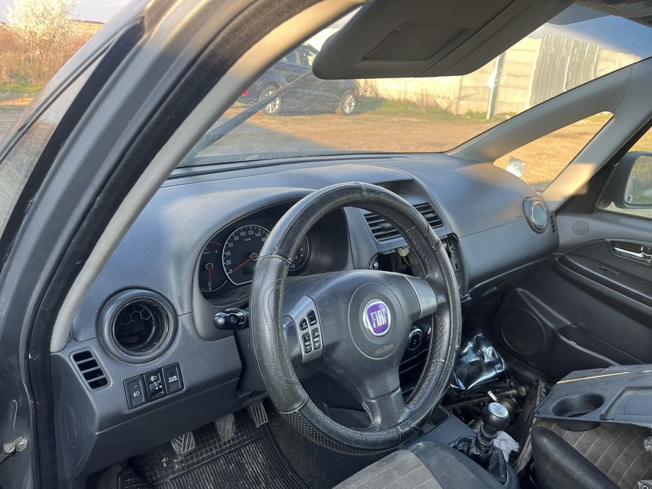 Dezmembrez Fiat Sedici 1.9 diesel 2007-2012