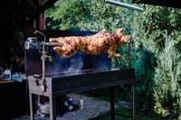 Servicii gatit BBQ evenimente smoker, protap, grill, rotisor, ceaun