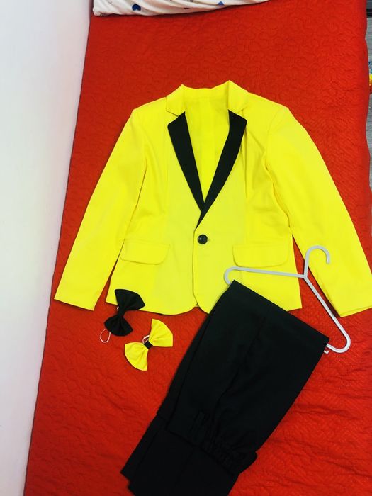 Costum  ocazie copii/băieti ocazie 8-9 ani