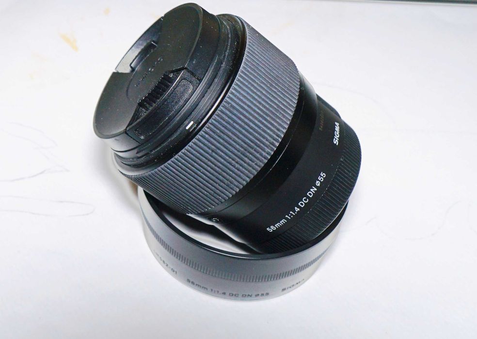 Обектив Sigma 56мм  f1,4 sony e