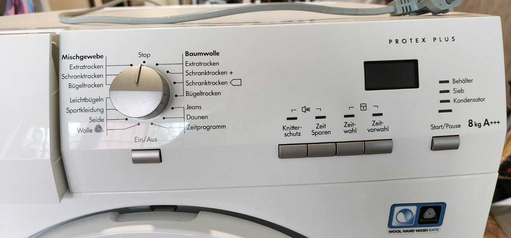 Сушилня AEG Lavatherm 8kg