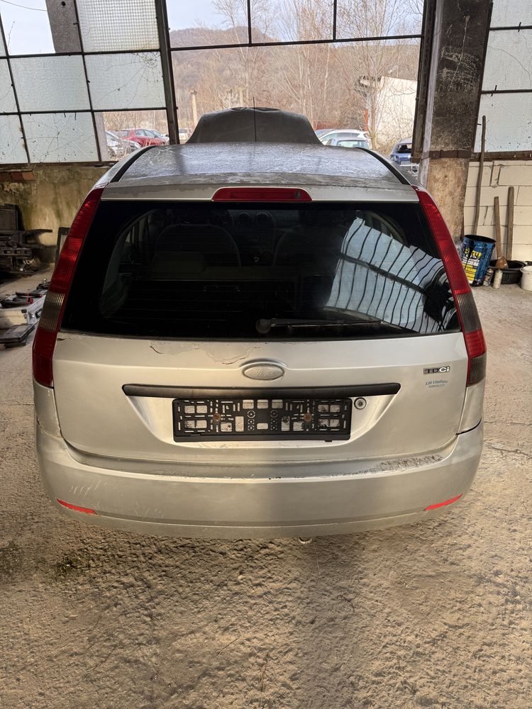 Dezmembrez ford fiesta 1.4 tdci an 2006