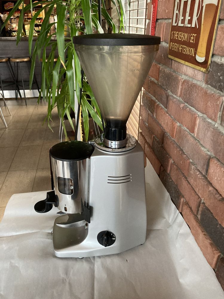 Професионална кафемелачка Mazzer Major
