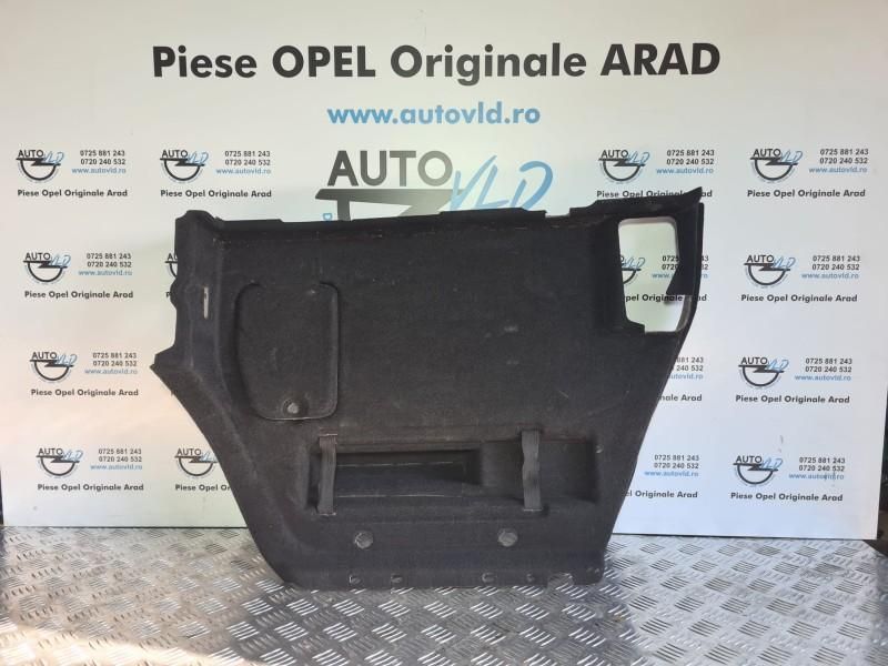 Mocheta panou lateral dreapta portbagaj Opel Astra J
