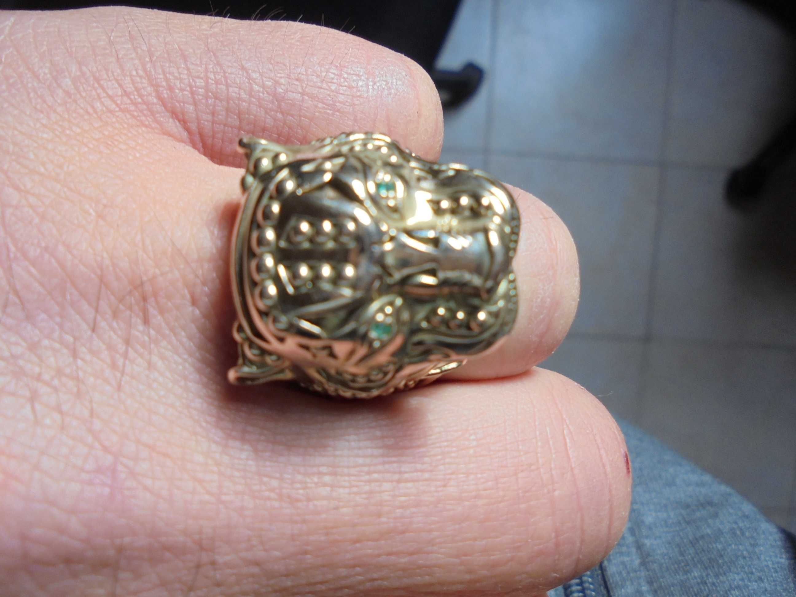 Златен мъжки пръстен