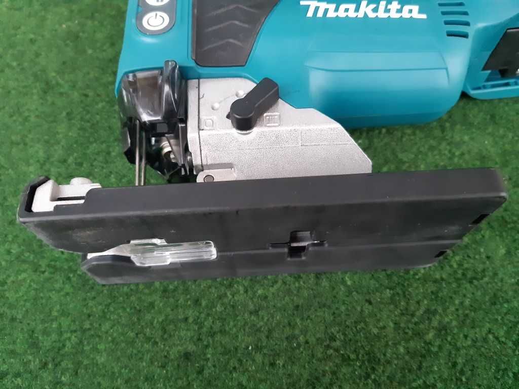 Makita DJV 181 - акумулаторен прободен трион/brushless/