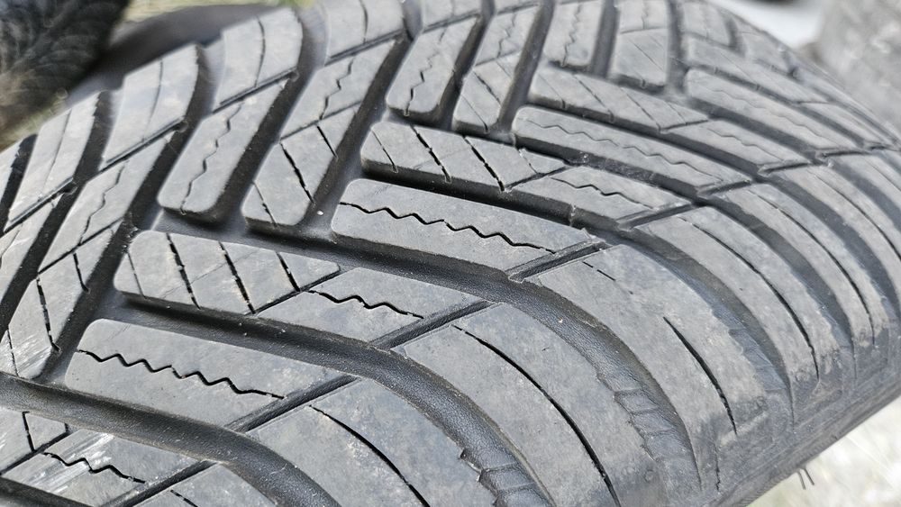 2бр гуми 185 55 15 дот 22 ханкок