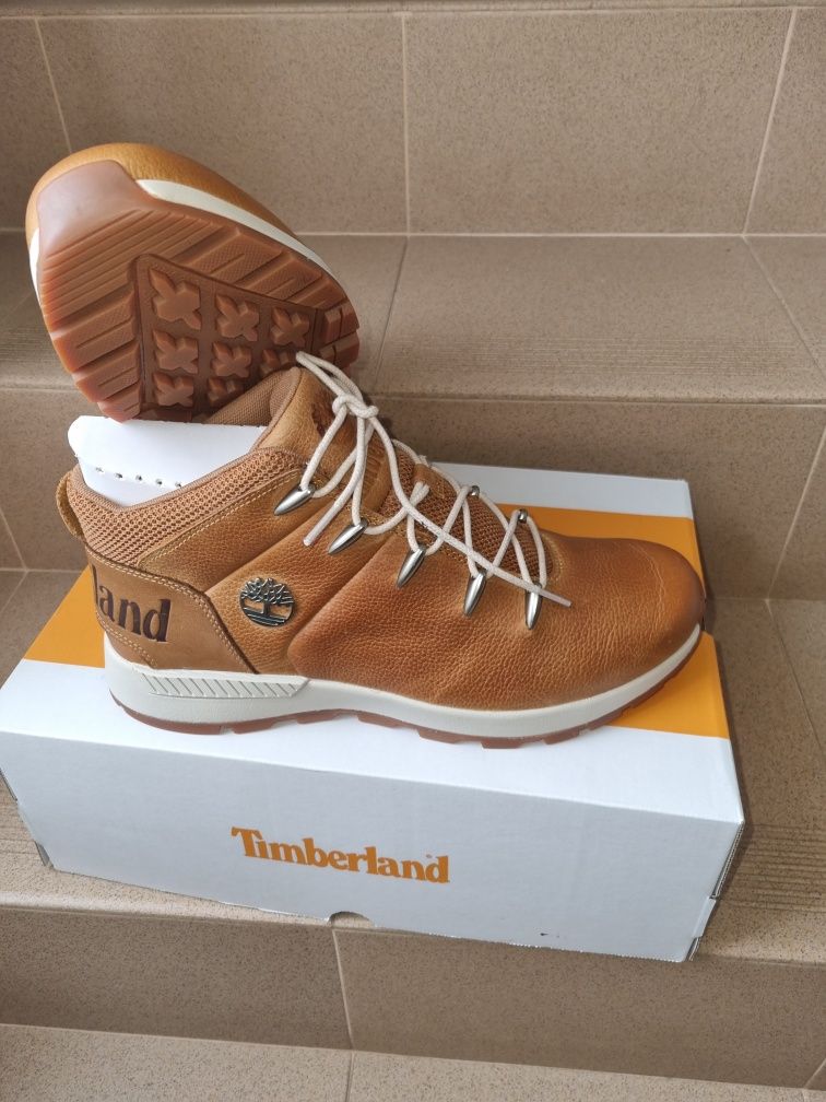 Ghete Timberland noi în cutie