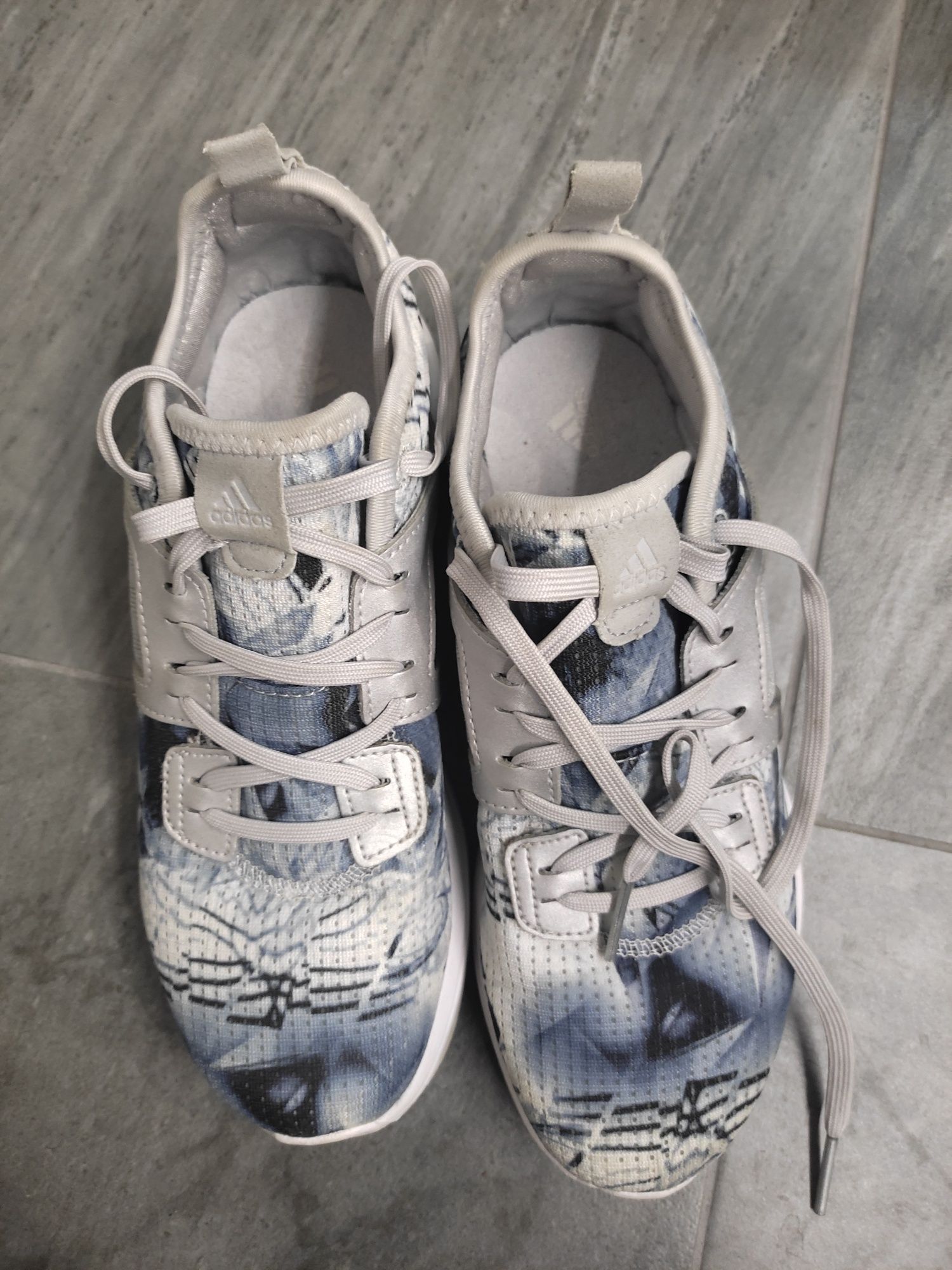 Маратонки Adidas