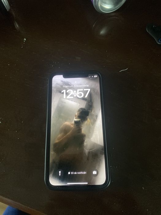 Vând iPhone X în stare perfectă preț 5 milioane